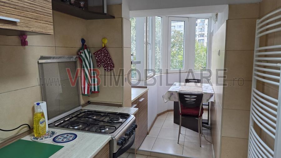 Piata Alba Iulia - Rond Alba Iulia - Unirii - loc parcare ADP - 3 balcoane