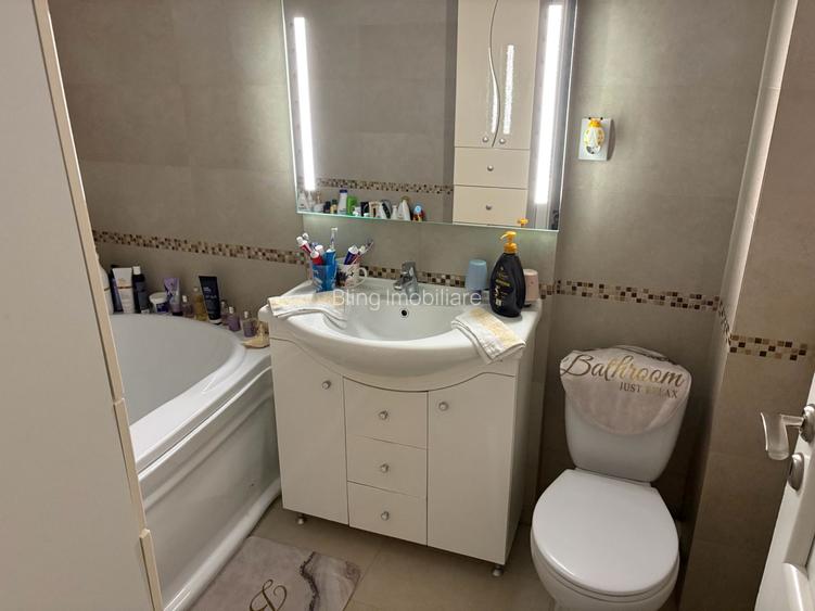 Apartament cu 3 camere,etaj 1,garaj de 30 mp - 7