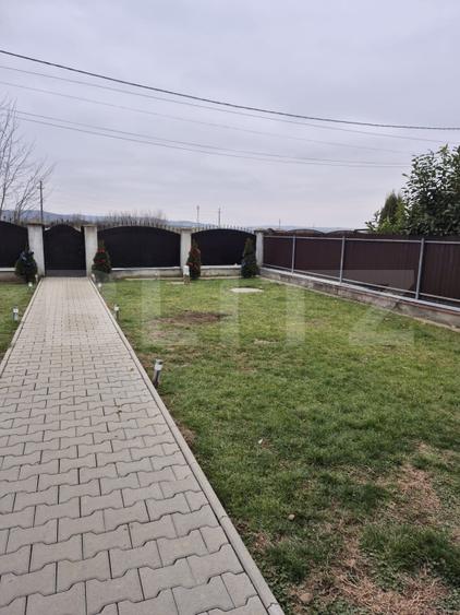 Vand sau schimb cu apartament vila superba cu 3 dormitoare in Ungheni