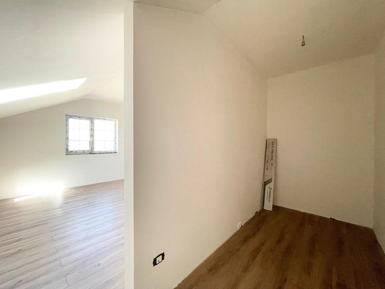 Duplex 4 camere pozitie excelenta - Mosnita Veche