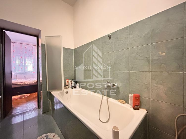 Apartament spațios 4 camere, 2 băi, parteer inalt în Piata Maria - 10