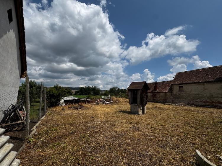 Teren cu constructie de vanzare