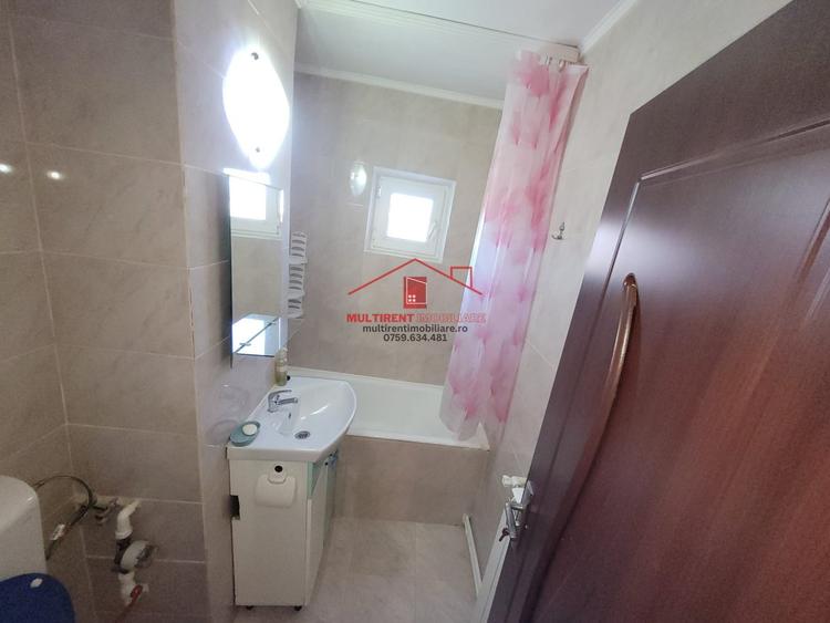 De vanzare apartament 3 camere - cu centrala pe Gaz!