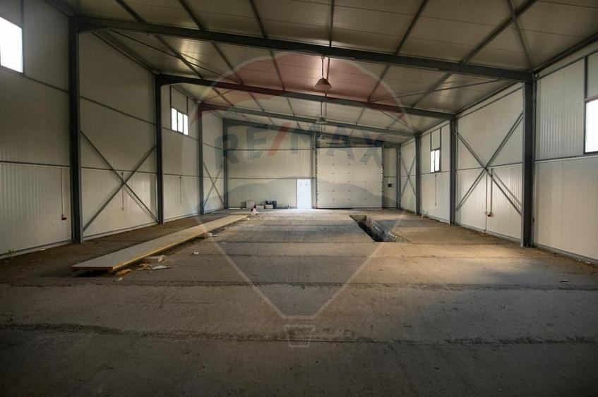Spațiu industrial de 300mp de vânzare