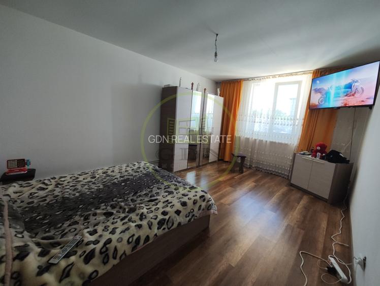 Casa 5 camere, teren 432 mp, Malu Mare, zona cartier Veterani - 4