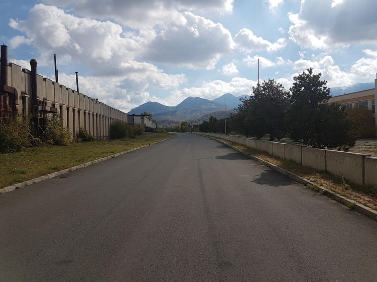 Hala productie si depozitare in curs de reamenajare