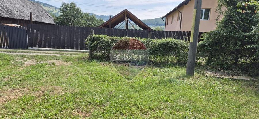 Teren casă 1280 m2, cu proiect, autorizației și utilități. - 2