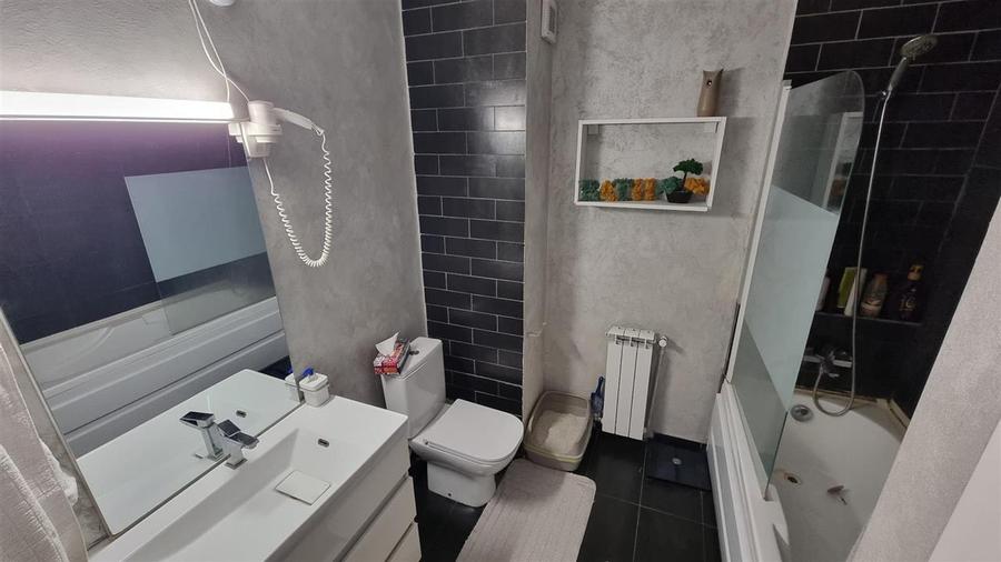 Apartament spatios, cu gradina, modern amenajat
