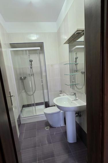 APARTAMENT 4 CAMERE ȘI VEDERE SPECTACULOASĂ CĂTRE LAC FLOREASCA