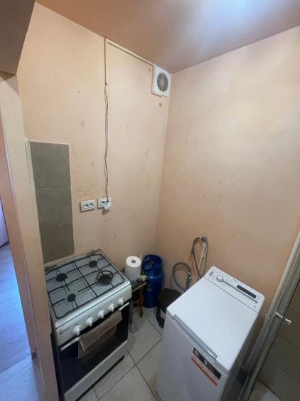 Camera de camin, de vanzare, 13,64 mp, zona Valea Rosie