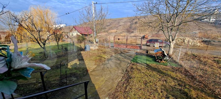 Casa individuala 90mp,teren 1000mp,situata in Dezmir