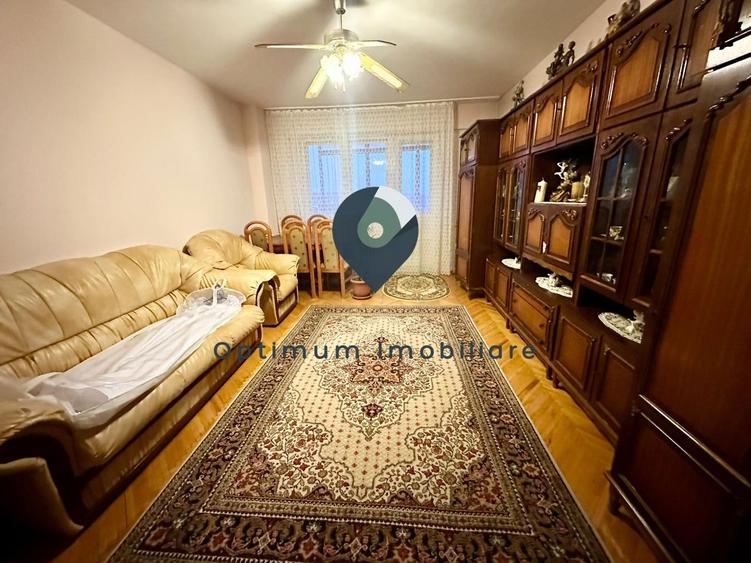Apartament cu 3 camere, 80 mp utili, etaj intermediar in Zorilor !