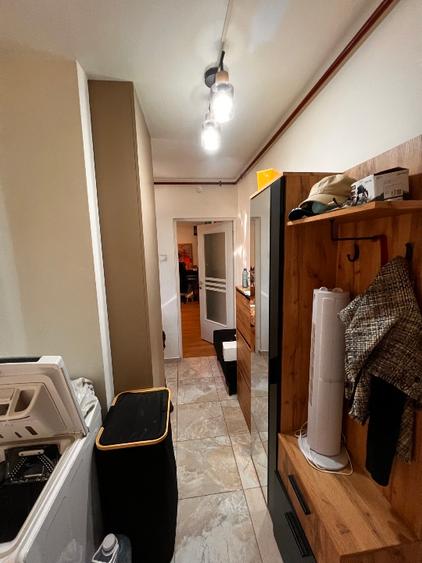 Apartament 2 camere ,semidecomandat ,centrala Eroii revolutiei metrou la 100m.