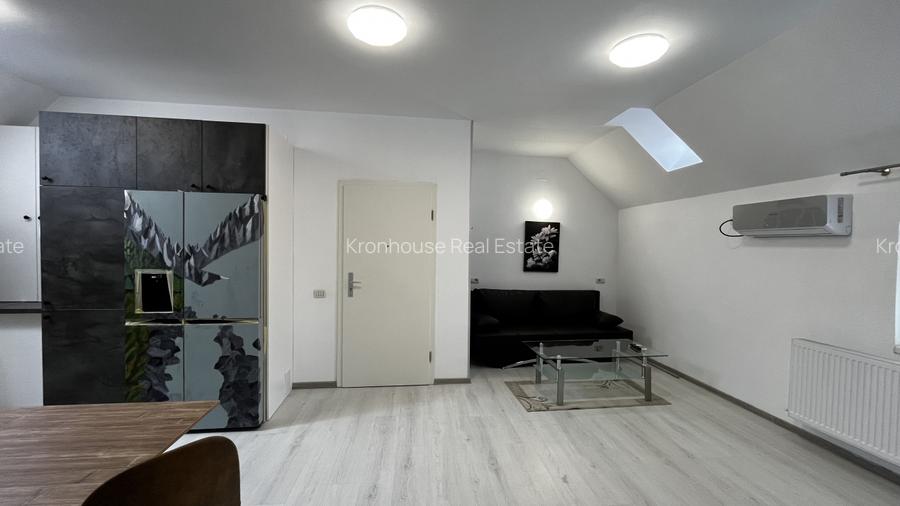 Apartament cu 3 camere în zona Centrală/ Strada Lungă - 11