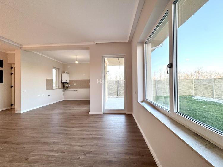Duplex modern cu grădină, la intrare în Moșnița Nouă - 3