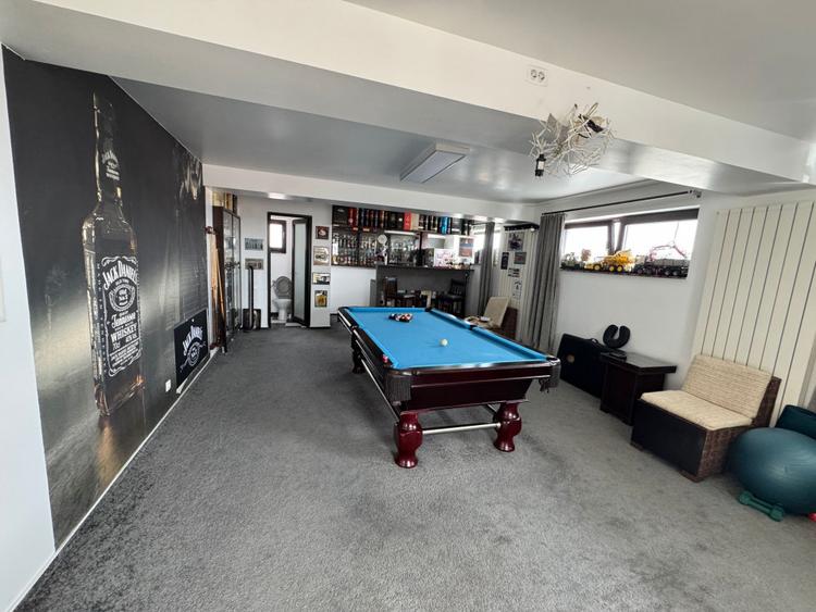 VILĂ P+1 MODERNĂ CU PISCINĂ, ACCES PRIVAT STREJNIC
