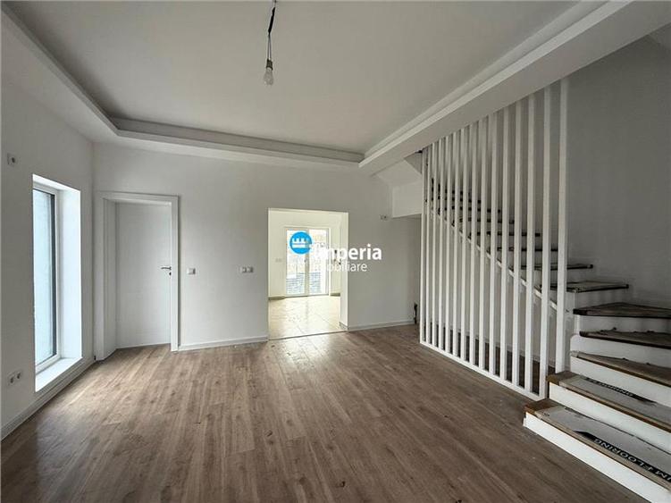 Casa tip duplex de vanzare,125 mp utili, curte 250 mp,Rediu