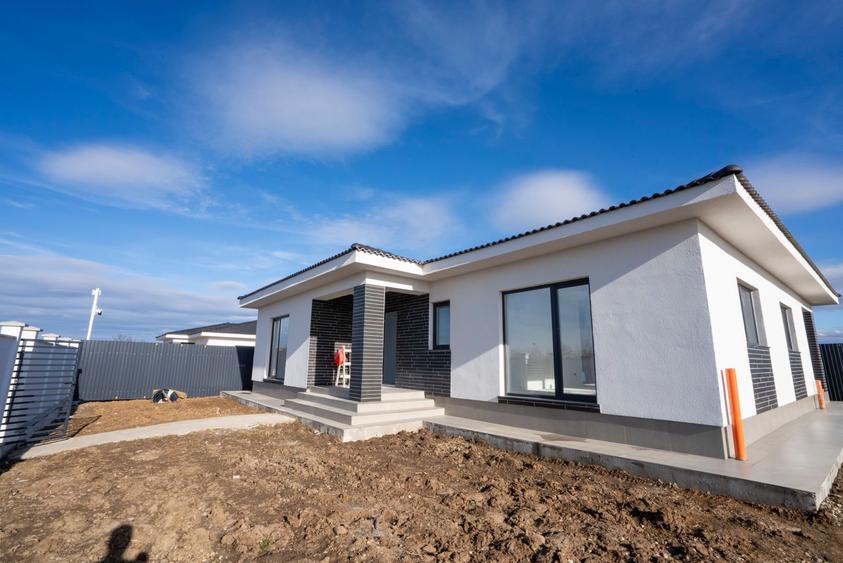 Casa noua cu 3 dormitoare 2 bai lângă inel metropolitan
