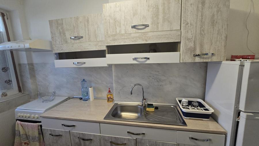 STEFAN CEL MARE, stradal, 2 camere, 6/10, mobilate+utilate, 420 euro