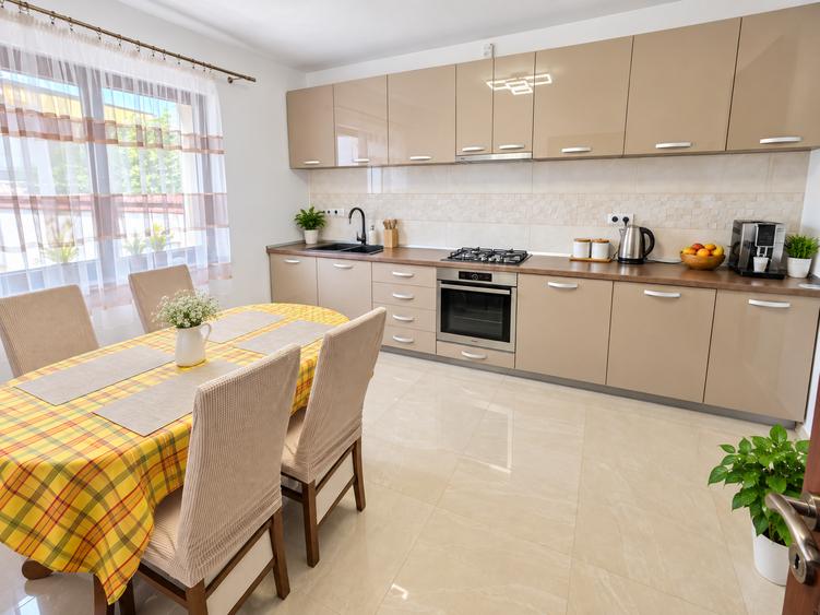 Vila P+1 , Zona Centrala, LA CHEIE, constructie 2022