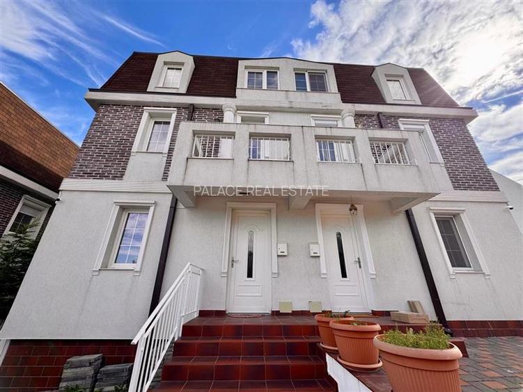 Vila unica in Iasi, tip London House – design rafinat si priveliste spectaculoas - 3