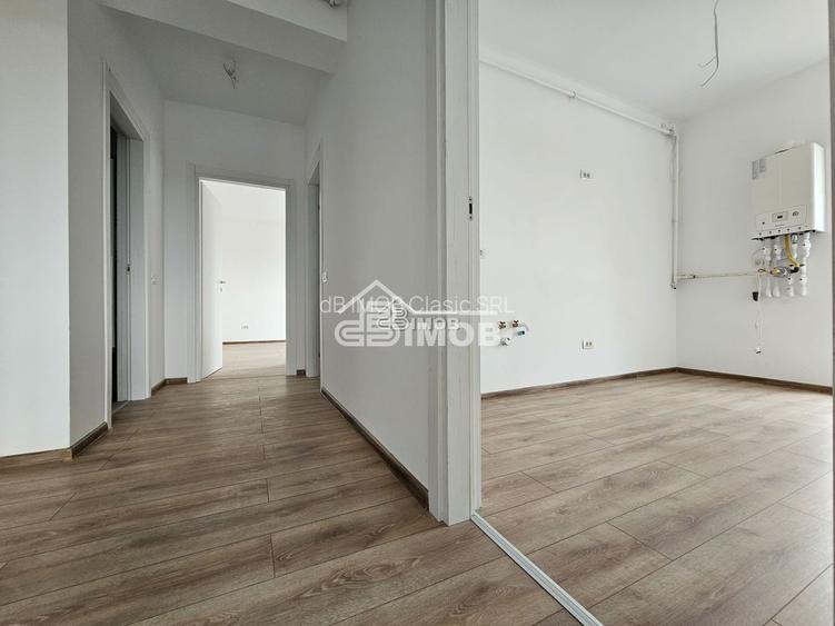 Spațiu modern, vizibil și versatil – ideal pentru afacerea ta - 3