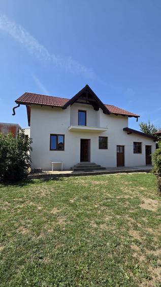 Casă de vânzare la intrare în Păulești – zona Melody
