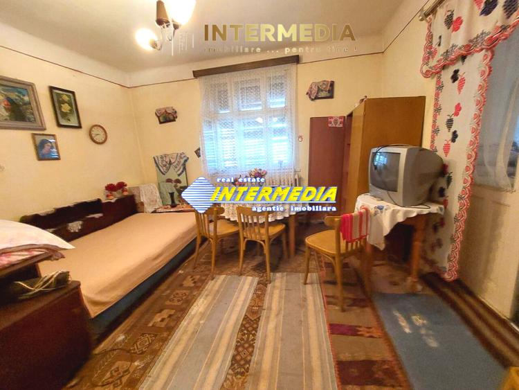 Casa de vanzare in Centru pozitie buna