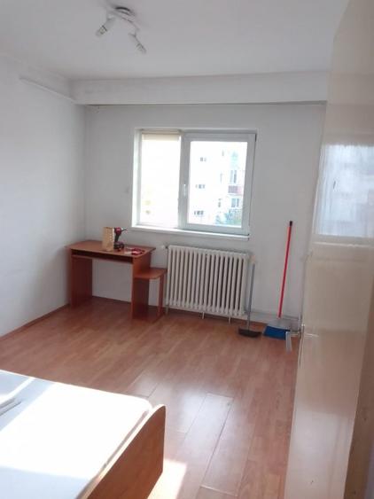 Apartament cu 3 camere Manastur  strada Campului