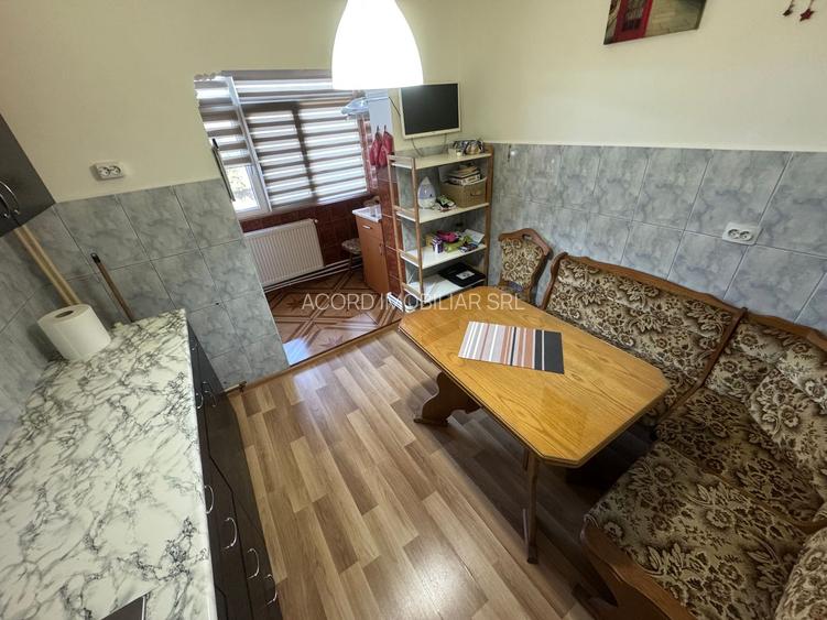 Apartament 2 camere zona Poarta 6 cu Centrala - 4