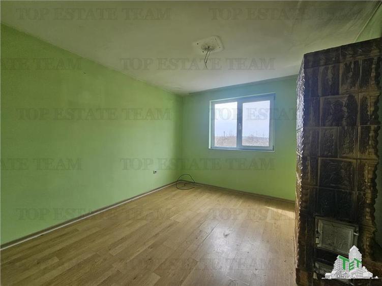 Casa 4 camere plus anexe zona gara Medgidia, Constanta