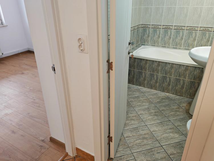 Apartament 2 camere zona Centrul Civic