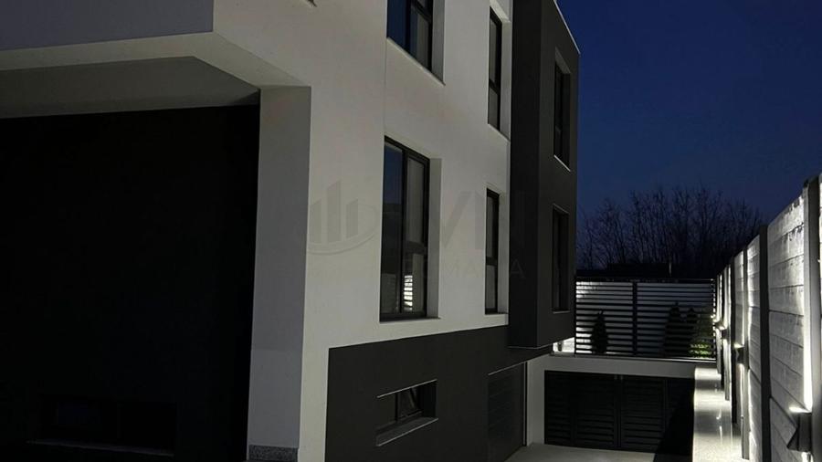 REA1029192 Apartament 4 Camere I Sisesti I Bloc boutique I De vanzare