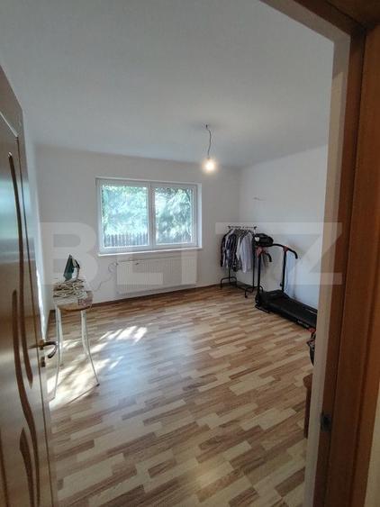 Casa deosebita cu 3 camere si spatiu comercial in Sangeorgiu de Mures