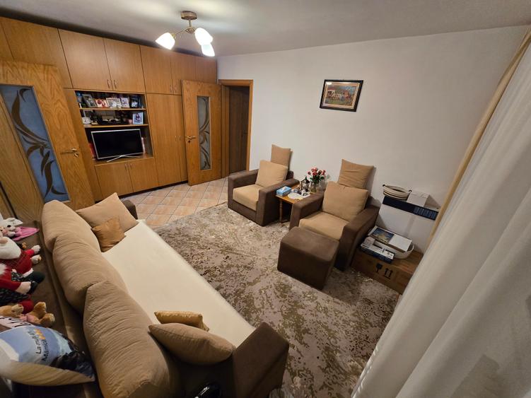Apartament 2 camere 59mp Sos Colentina McDonald's  vezi video