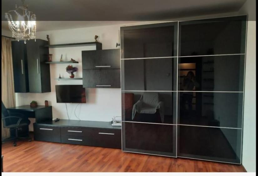 Garsoniera Titan, proprietar, 1 minut metrou Costin Georgian