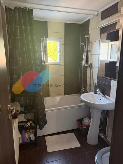 Apartament 2 camere decomandat, 52 mp, zona Plopilor