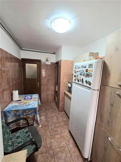 Apartament 3 Camere, Decomandat,  zona Casa de Cultura