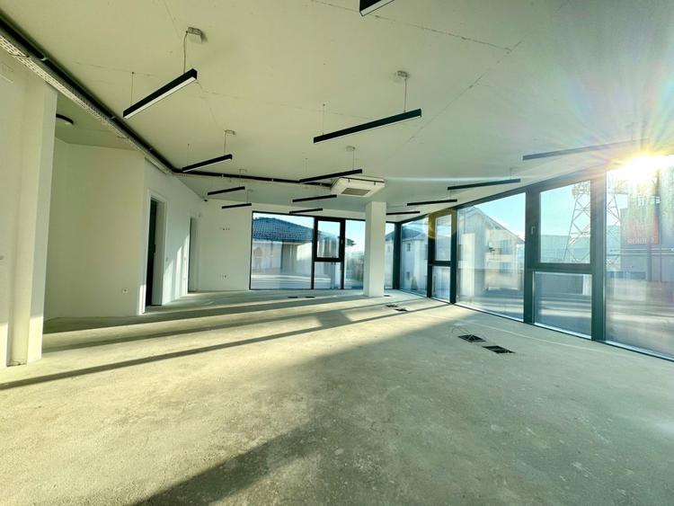 Cladire de birouri, Clinica , 550 MP , 10 Parcari, Cartierul Europa