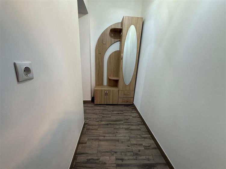 Apartament 3 camere, mobilat și utilat modern, Zona Nord, 350 €/lună