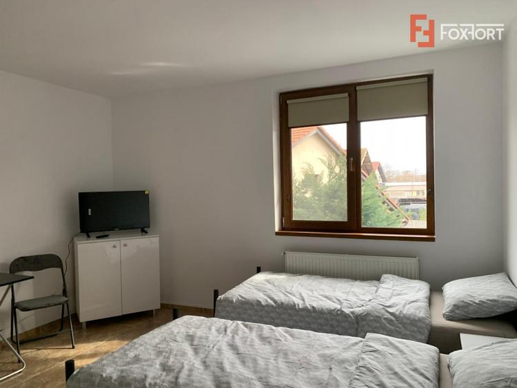 Casa individuala cu 16 camere de inchiriat, zona Sag