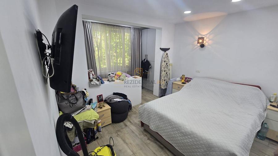 Apartament cu 4 camere de vanzare, Bd. C-tin Brancoveanu, Sector 4