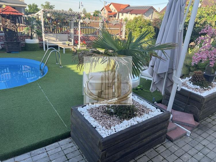 Casă de închiriat în Săcălaz – 199 mp, 4 camere, piscină și terasă