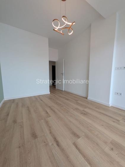 Apartament cu 3 camere, zona Eroilor, Floresti - 6