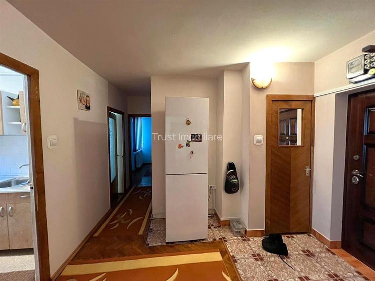 Ap 3 camere l etaj 1 l Ultracentral l Loc de parcare