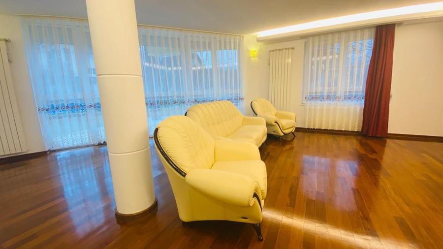 Casa D+P+M zona Grdina Poporului finisata +9 ari teren 308.000eur neg