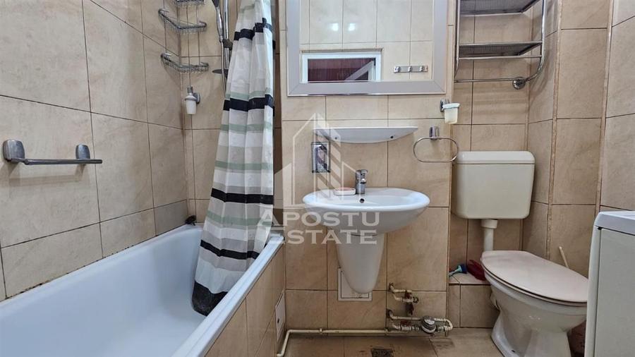 Apartament 2 camere decomandatin zona podgoria