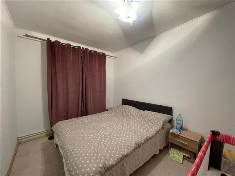 Apartament 3 camere de vanzare zona Spitalului- Tulcea