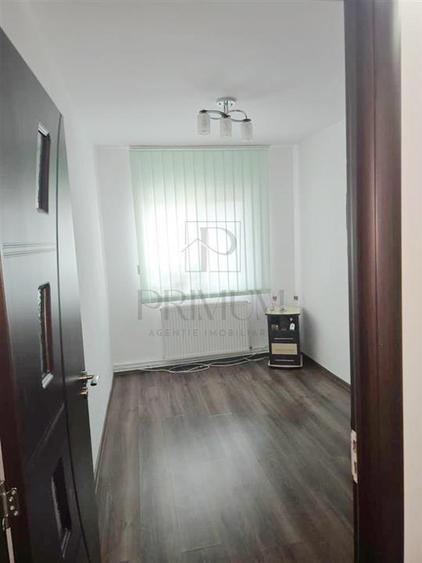 LIPOVEI - 3 CAM - DECOMANDAT - CT PROPRIE/CLIMA - BLOC ANVELOPAT - ZONA EXCELENT