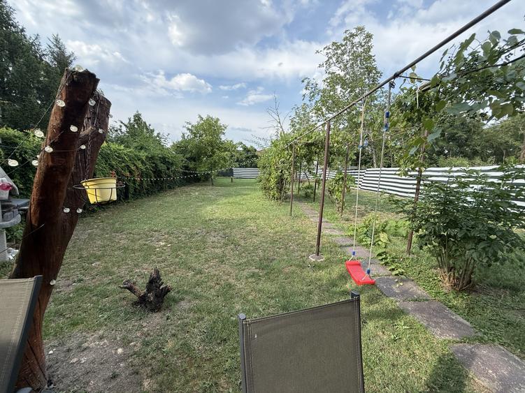 Casa 4 camere, 2 bai, 2 bucatarii, 130 mp utili, 902 teren - Bogdanestilor